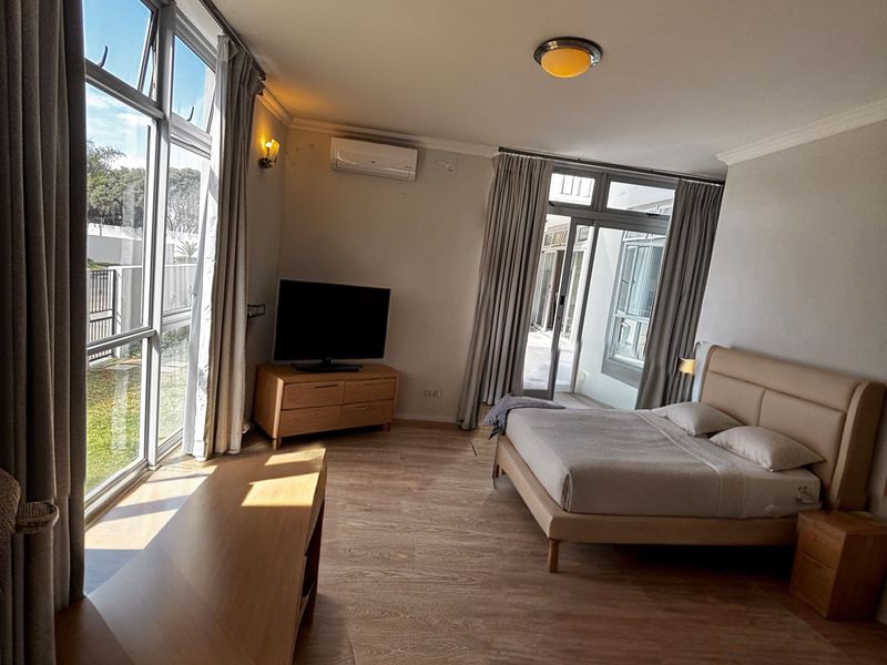 Ground incredible  floor garden unit 3 beds 3 baths - Photo 2