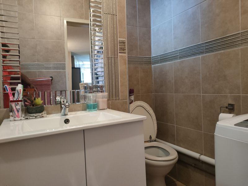 Townhouse Pending Sale In Pretoria - Photo 5