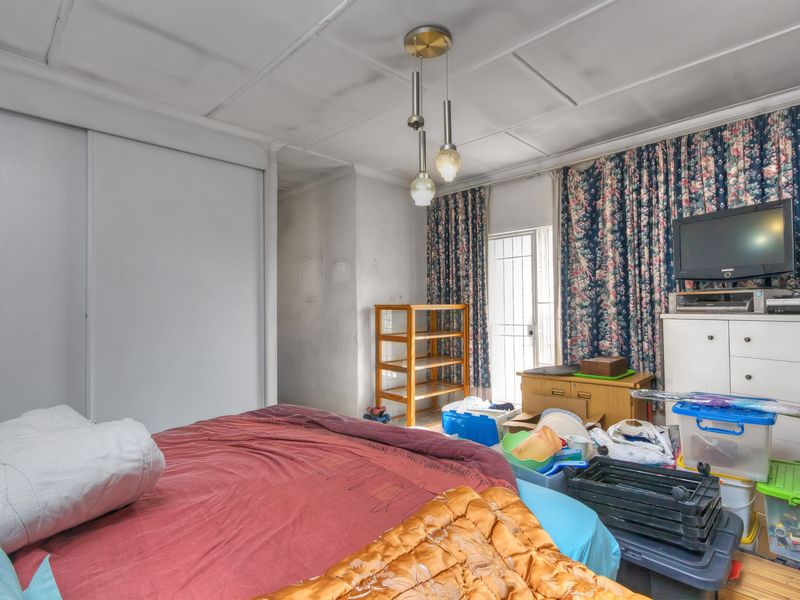 Massive Corner stand -Location ,Size and Potential! - Photo 5