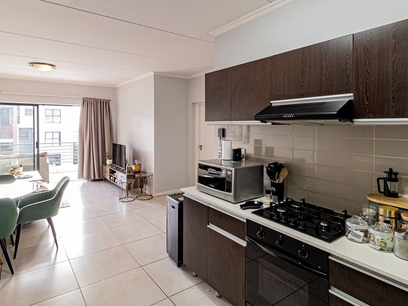Modern 2-Bed, 2-Bath Apartment for Sale in The William - Tenanted until May 2026 - Photo 6
