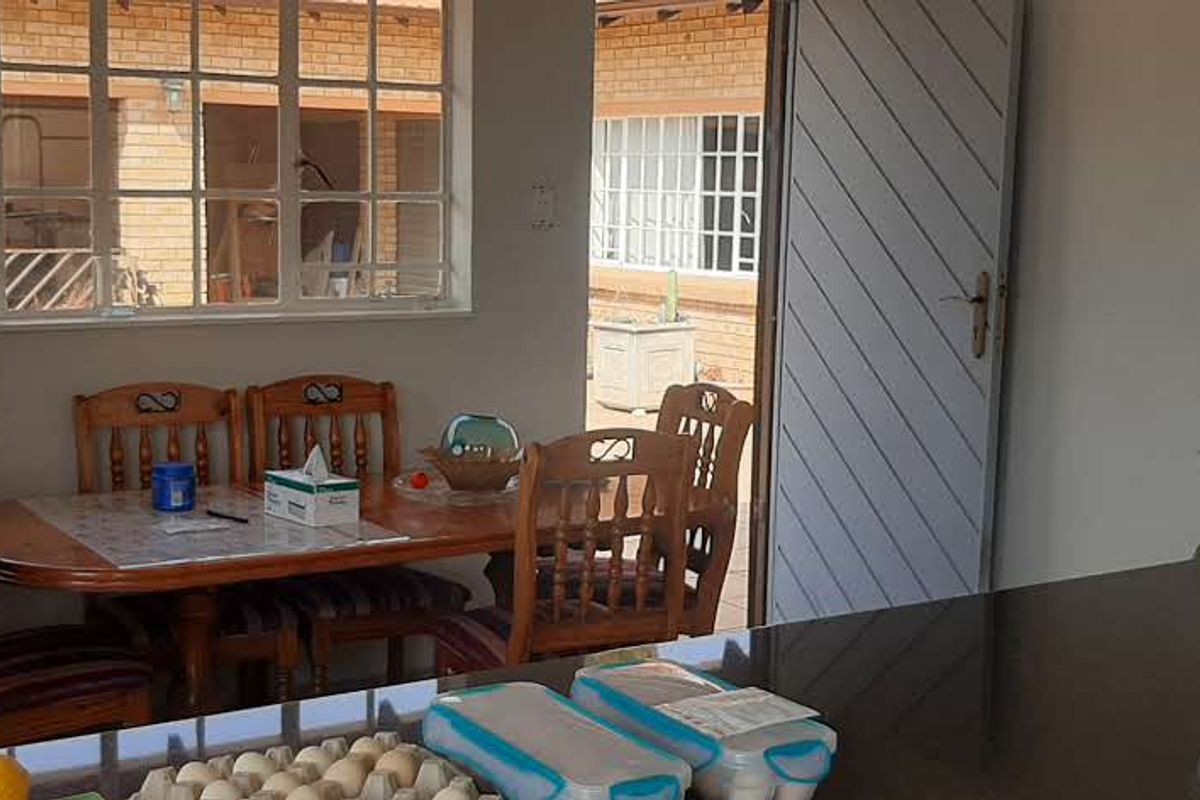 Huge walled  Smallholding! - Photo 5