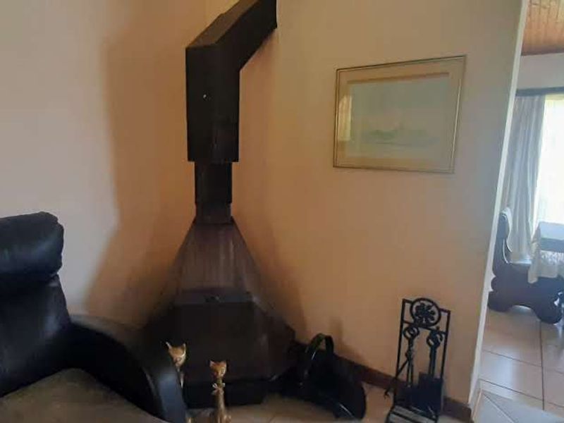 Tranquil Green Escape on Expansive Golden Land! - Photo 6