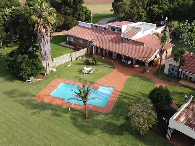 Versatile working farm at the foothills of the Magalies mountains - Photo 6