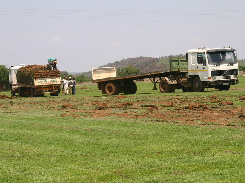 Versatile working farm at the foothills of the Magalies mountains - Photo 8