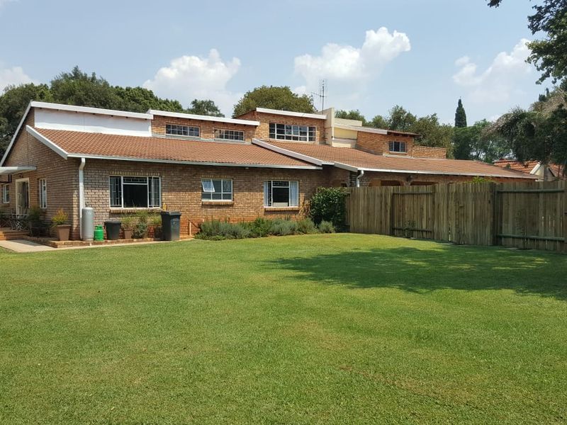 Versatile working farm at the foothills of the Magalies mountains - Photo 7