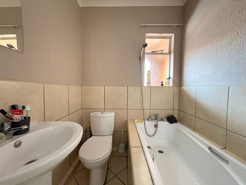 Beginners Luck - Photo 9