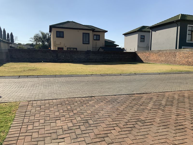 Urgent sale... exclusive property. - Photo 8