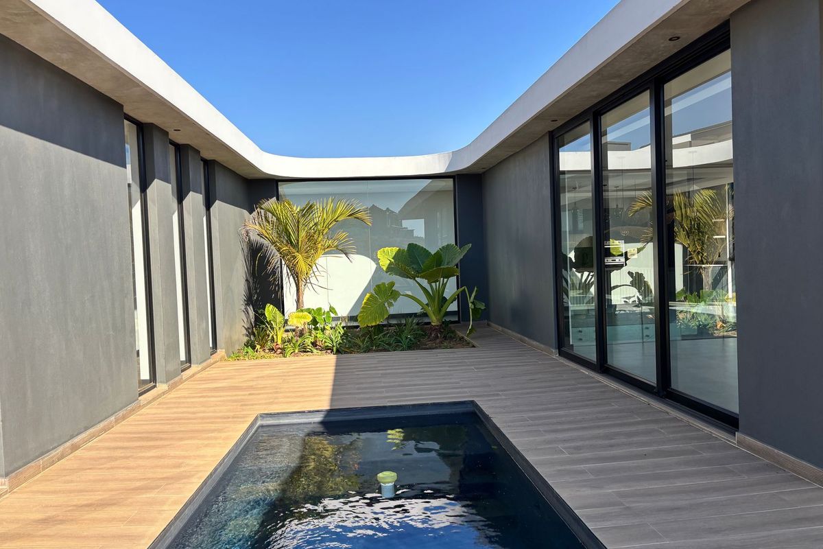 House For Sale In Ballito - Photo 2