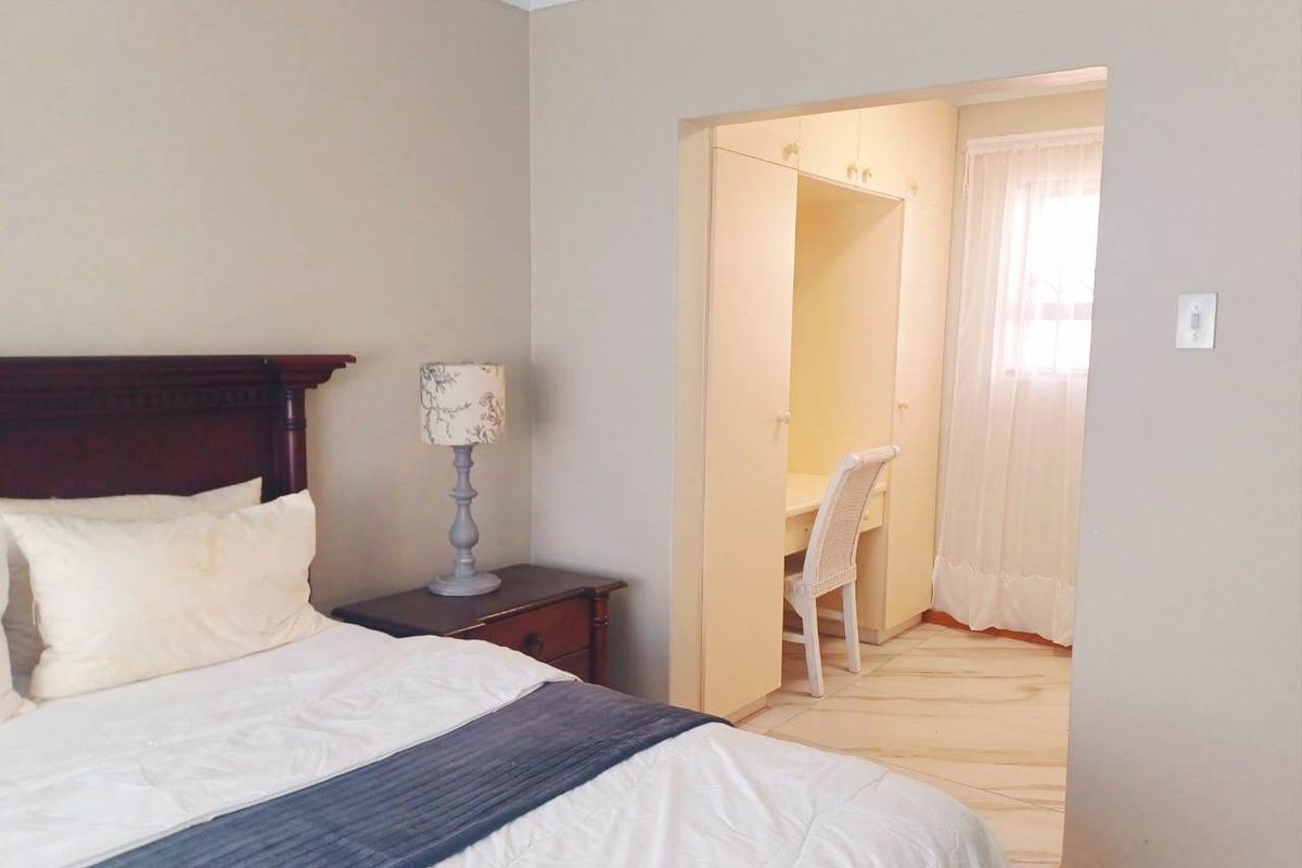 KINI BAY 1 BED 1 BATH FLATLET FOR RENT - Photo 4