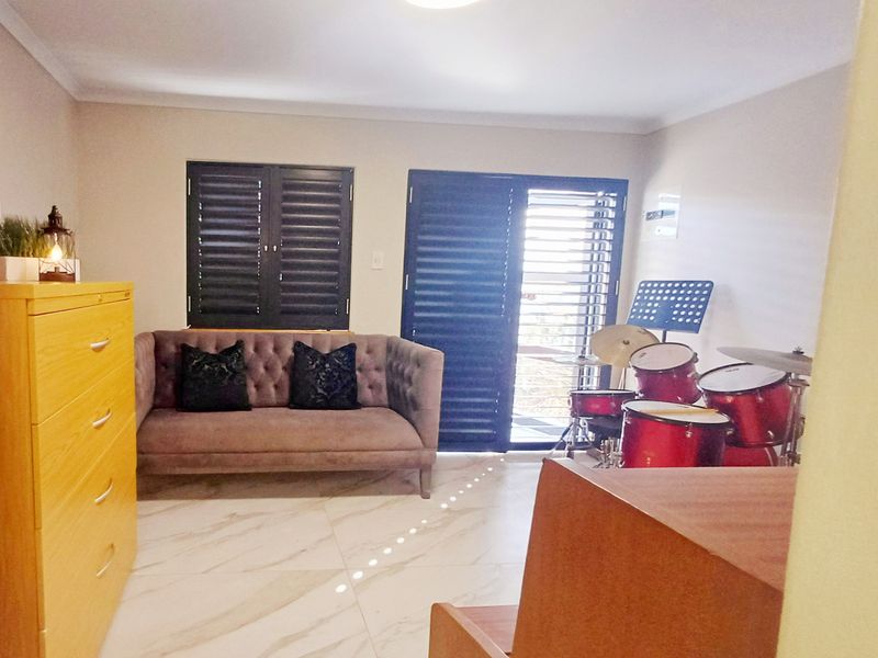 KINI BAY 1 BED 1 BATH FLATLET FOR RENT - Photo 9