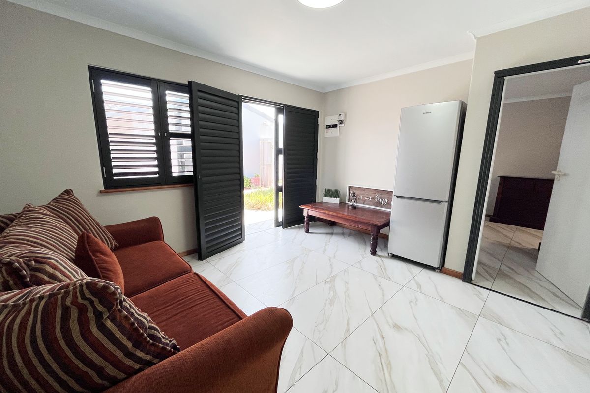 KINI BAY 1 BED 1 BATH FLATLET FOR RENT - Photo 5