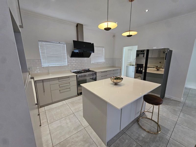 Spacious modern 3 bedroom house for rent - Photo 1