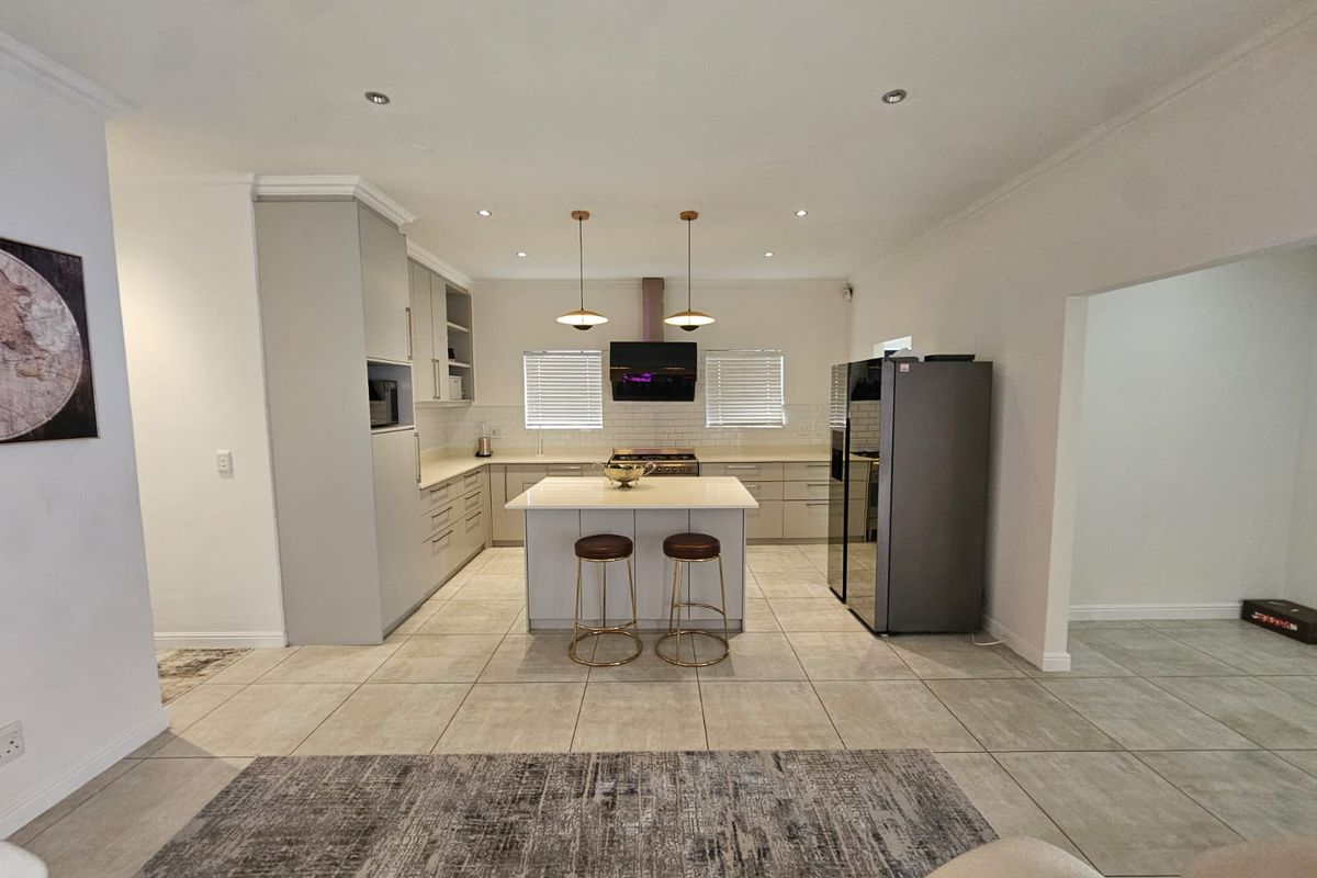 Spacious modern 3 bedroom house for rent - Photo 4