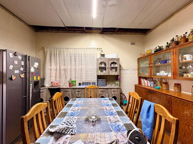Brenthurst home for sale - Photo 8