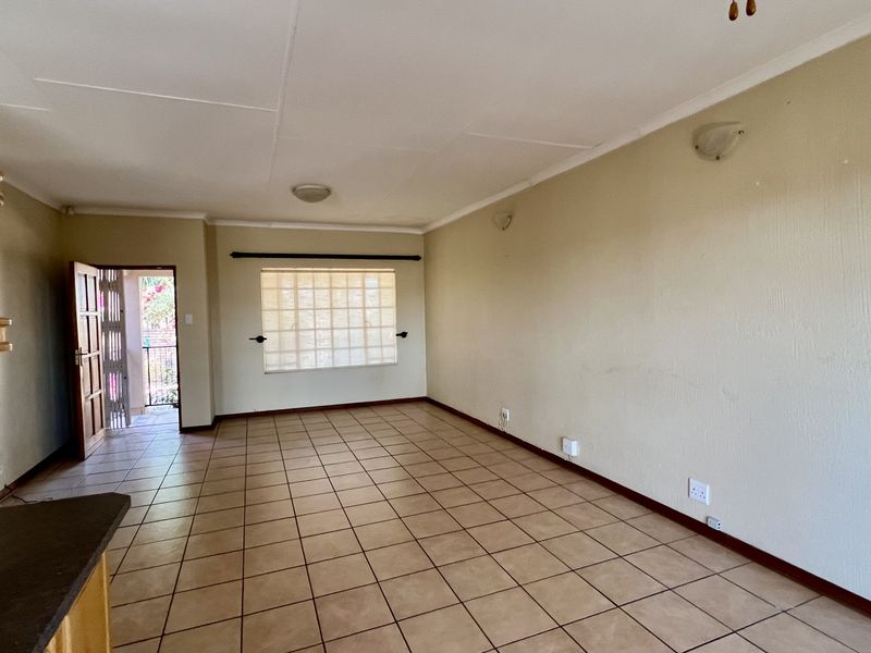 Stylish 3-Bedroom Home in Secure Estate - Photo 7