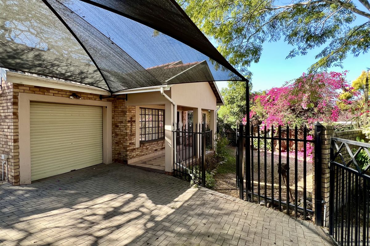 Stylish 3-Bedroom Home in Secure Estate - Photo 2