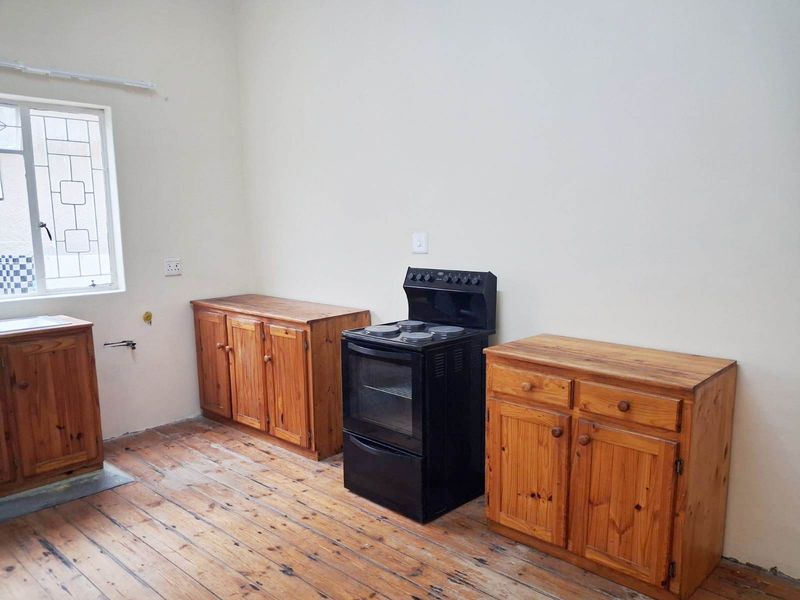NEWTON PARK 3 BED 1.5 BATH HOUSE FOR RENT - Photo 4