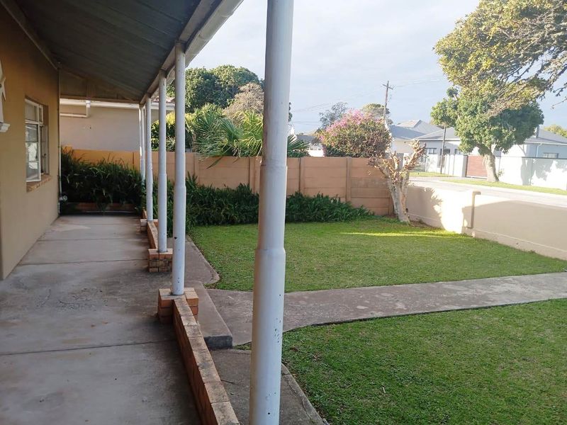 NEWTON PARK 3 BED 1.5 BATH HOUSE FOR RENT - Photo 2
