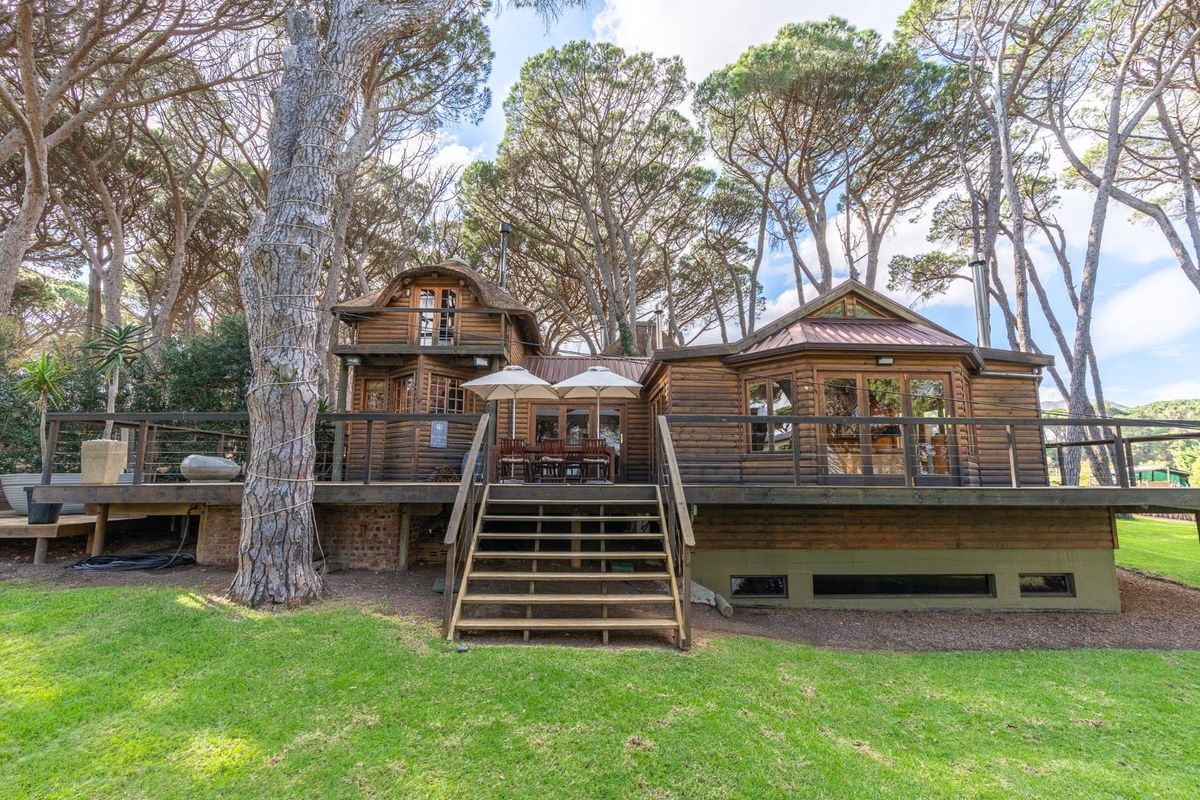 Nature Meets Opportunity–Swiss Timber Estate in Sir Lowry’s Pass with Proven Income & Scenic Luxury - Photo 5