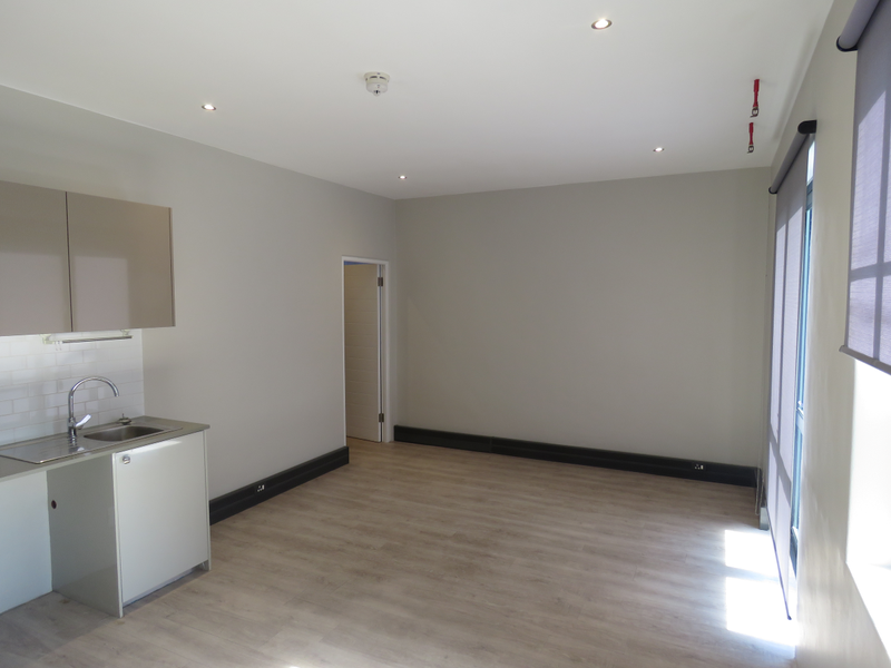Contemporary 1-Bedroom Apartment in Paardevlei Secure. Stylish. Effortlessly Convenient - Photo 7