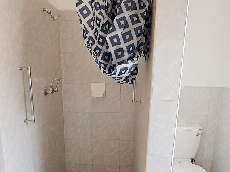 MOUNT CROIX - ROOM FOR RENT IN SHARED HOUSE - Photo 7