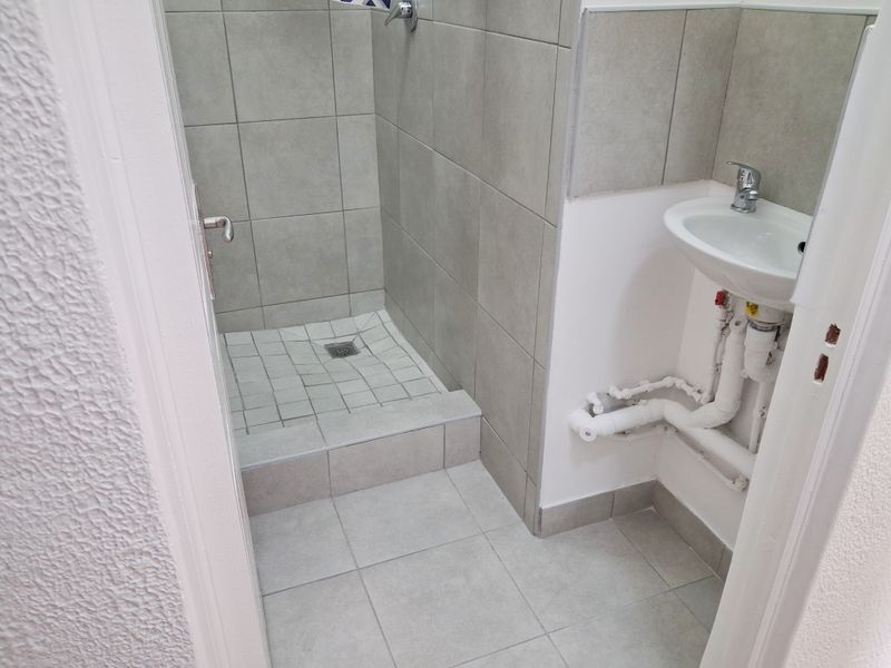 MOUNT CROIX - ROOM FOR RENT IN SHARED HOUSE - Photo 6