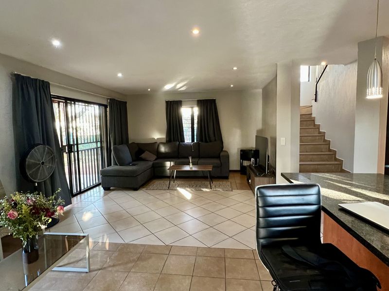 2 BEDROOM HOUSE TO LET IN SECURE COMPLEX - Photo 8