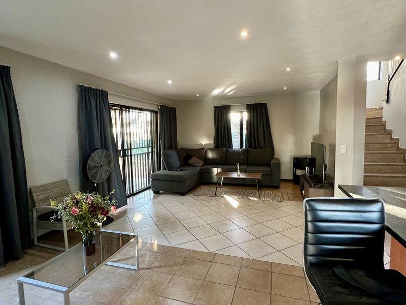 2 BEDROOM HOUSE TO LET IN SECURE COMPLEX - Photo 9