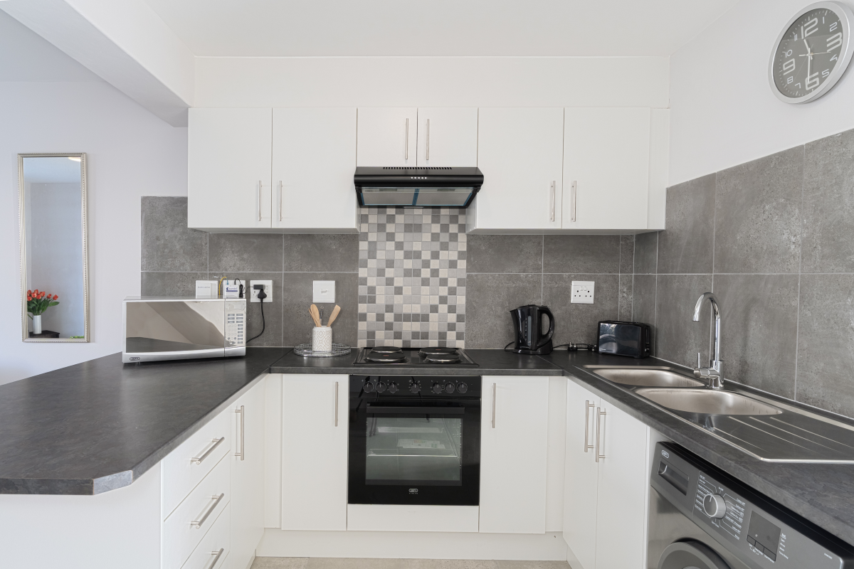 Brand-New 2-Bedroom Duplex with Premium Finishes - Photo 5