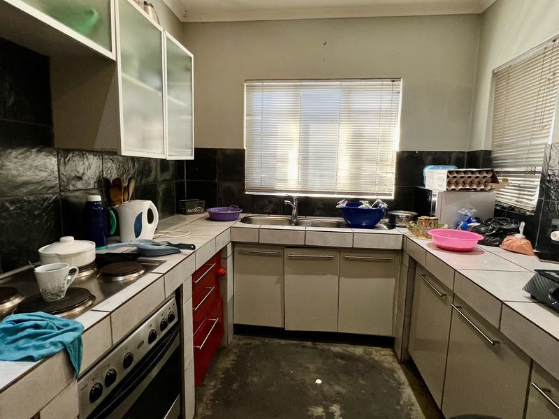 2 BEDROOM APARTMENT FOR SALE IN COMPLEX - Photo 5