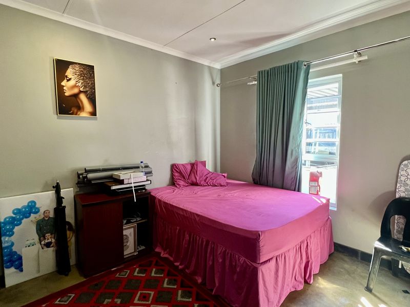 2 BEDROOM APARTMENT FOR SALE IN COMPLEX - Photo 9
