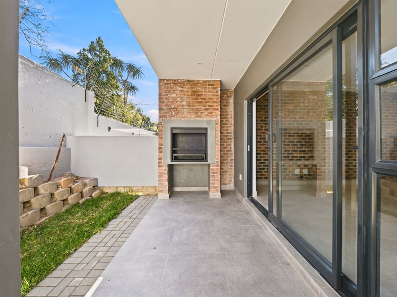 Spacious 3-Bedroom Home in the Heart of Bryanston – Unit 6 at Makarios - Photo 10