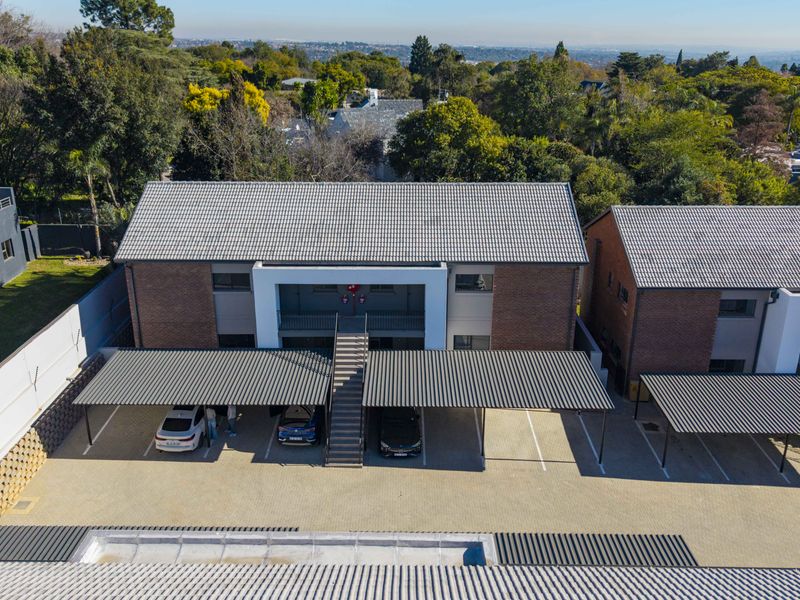 Spacious 3-Bedroom Home in the Heart of Bryanston – Unit 6 at Makarios - Photo 6