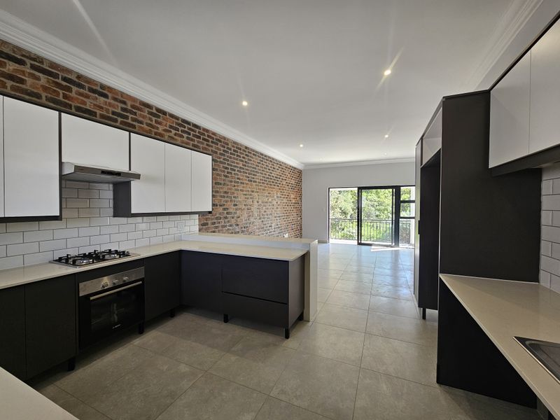 Elegant 3-Bedroom First Floor Apartment at Makarios, Bryanston – Unit 8 - West Facing, Sunset Views - Photo 6