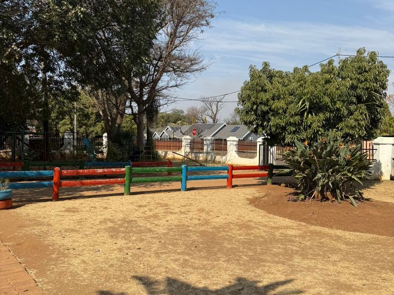 Charming 3-Bedroom Thatch Home on a Spacious Stand – For Sale! - Photo 9