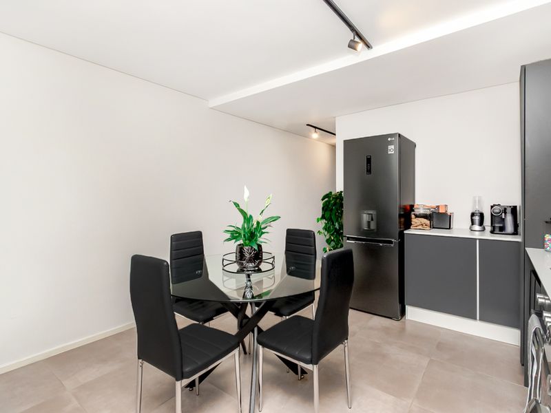 Penthouse Living in BlackBrick Sandown - Photo 2