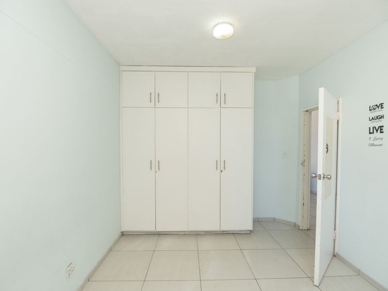 HUMEWOOD ROOM IN APARTMENT FOR RENT - Photo 3