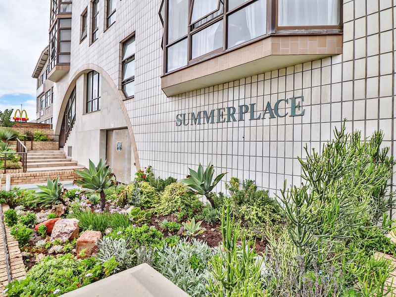 HUMEWOOD ROOM IN APARTMENT FOR RENT - Photo 9