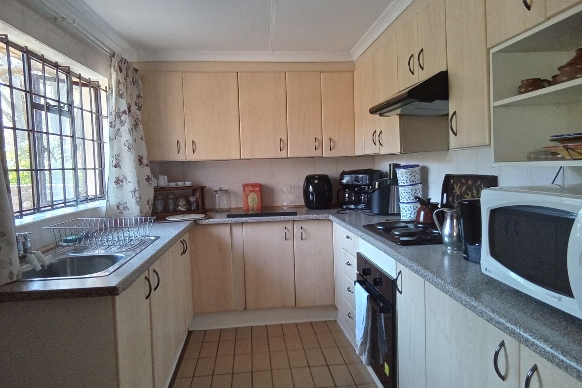 Lifestyle smallholding with great potential - Photo 4