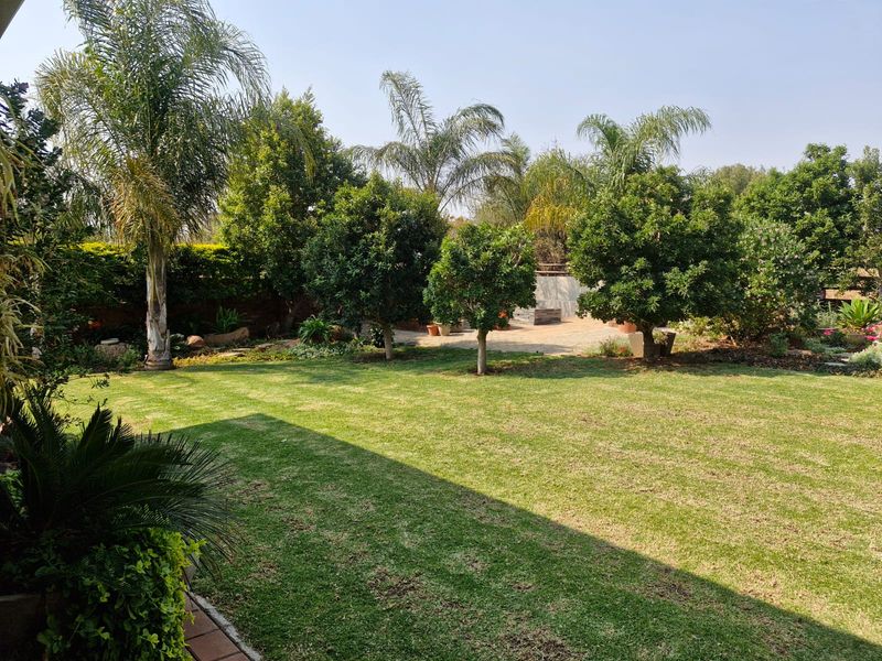 3-Bedroom Home in Seasons Lifestyle Golf Estate - Photo 2