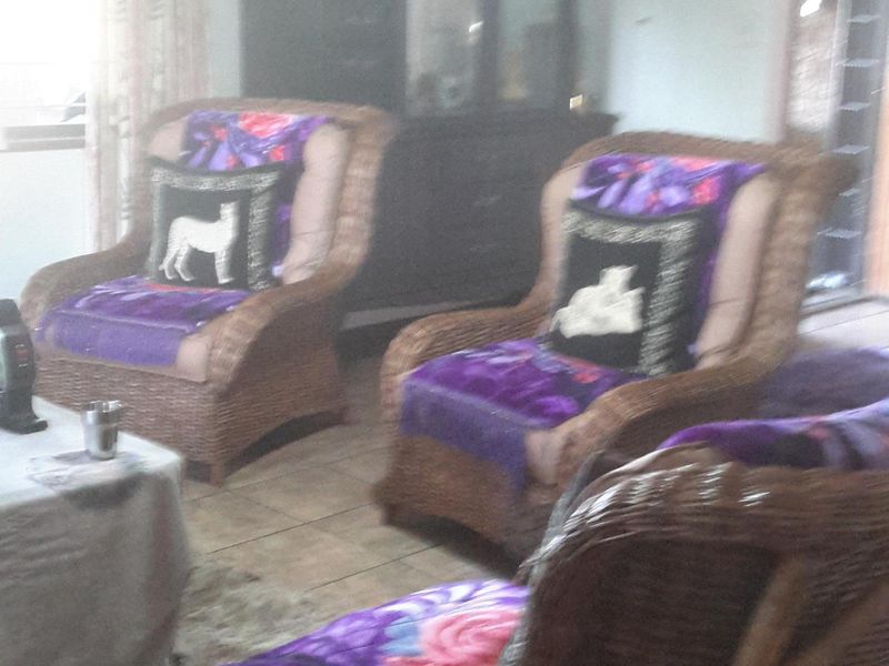 AMAZING - STUNNING- A MUST TO VIEW - Photo 8