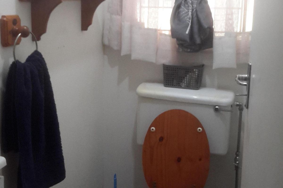 AMAZING - STUNNING- A MUST TO VIEW - Photo 4