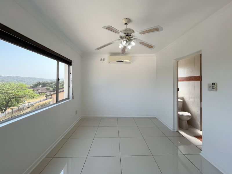 Scenic 1 Bedroom Duplex in Sheffield Beach - Photo 8