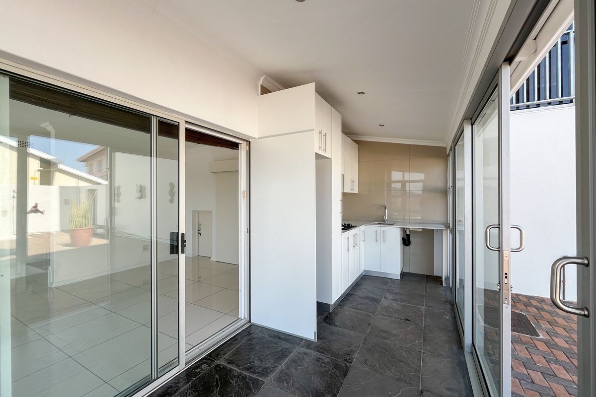 Scenic 1 Bedroom Duplex in Sheffield Beach - Photo 2