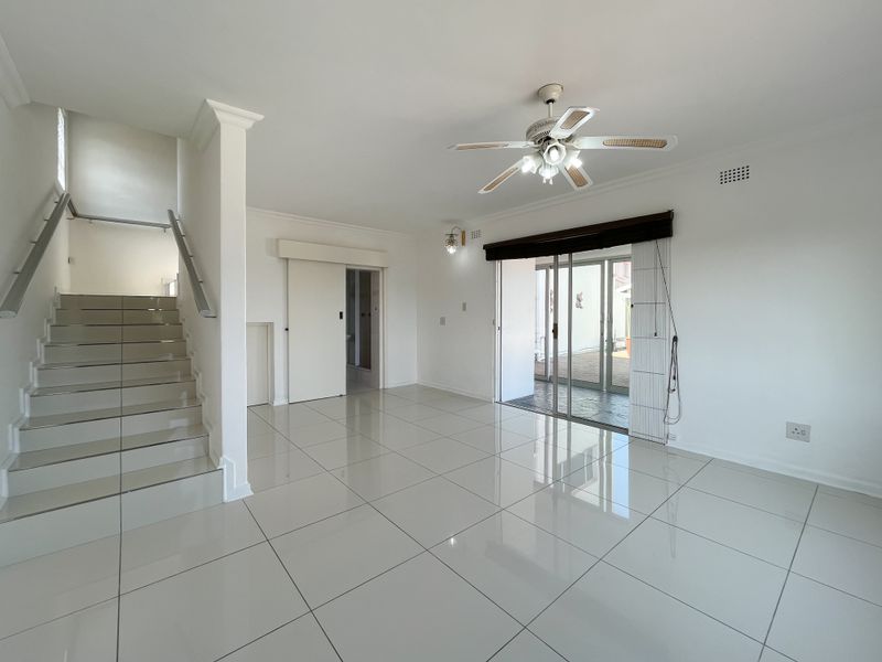 Scenic 1 Bedroom Duplex in Sheffield Beach - Photo 5