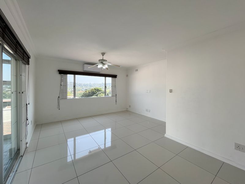 Scenic 1 Bedroom Duplex in Sheffield Beach - Photo 3