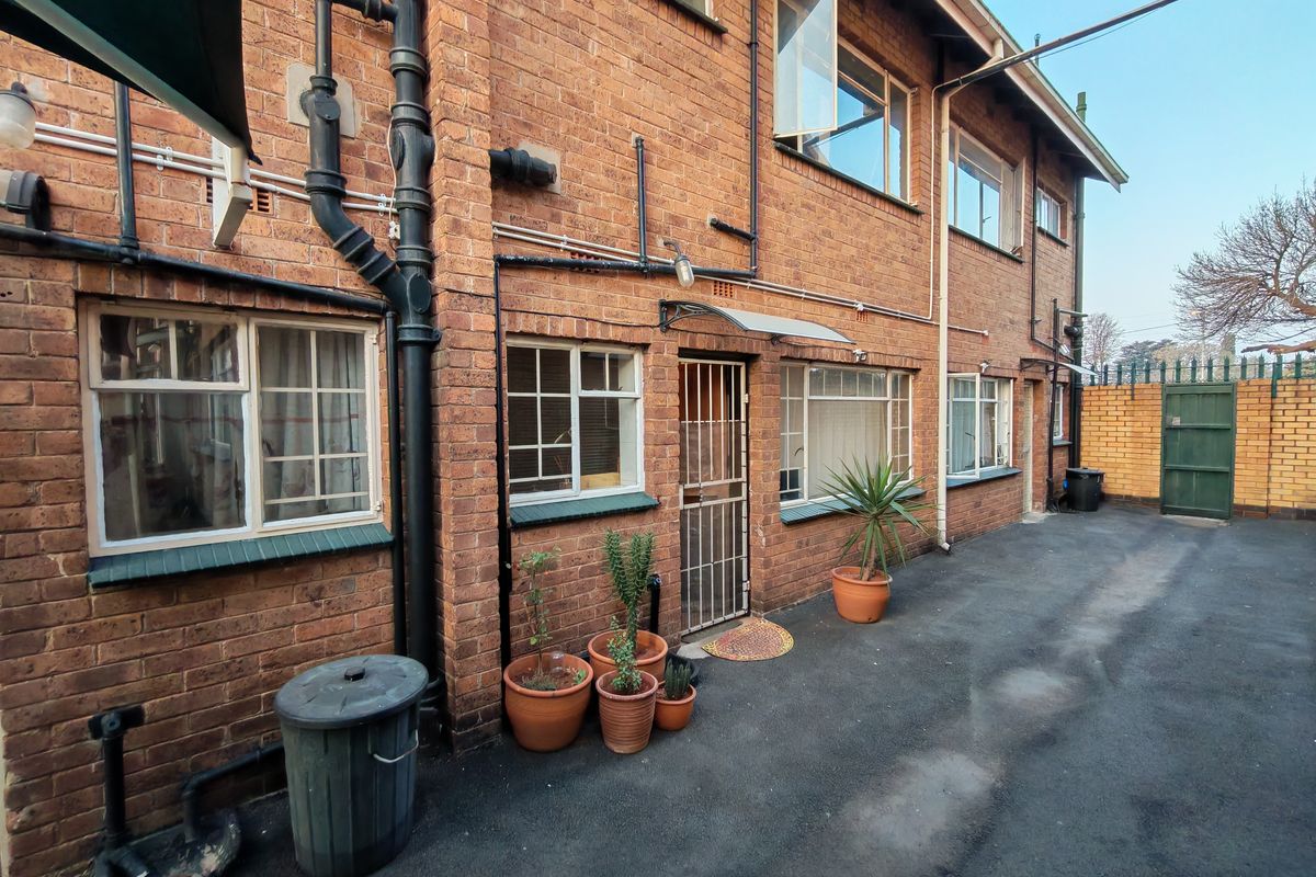 Last one of the cheapies!! - Photo 3