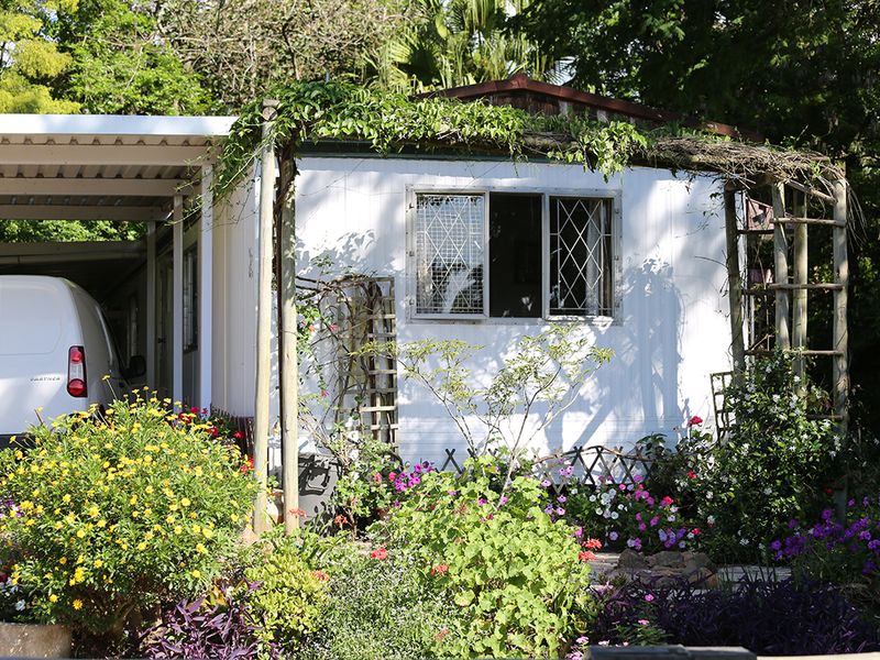 COSY HOME FOR SALE - Photo 1
