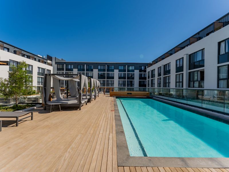 Where Academic Focus Meets Lifestyle Luxury - Photo 5