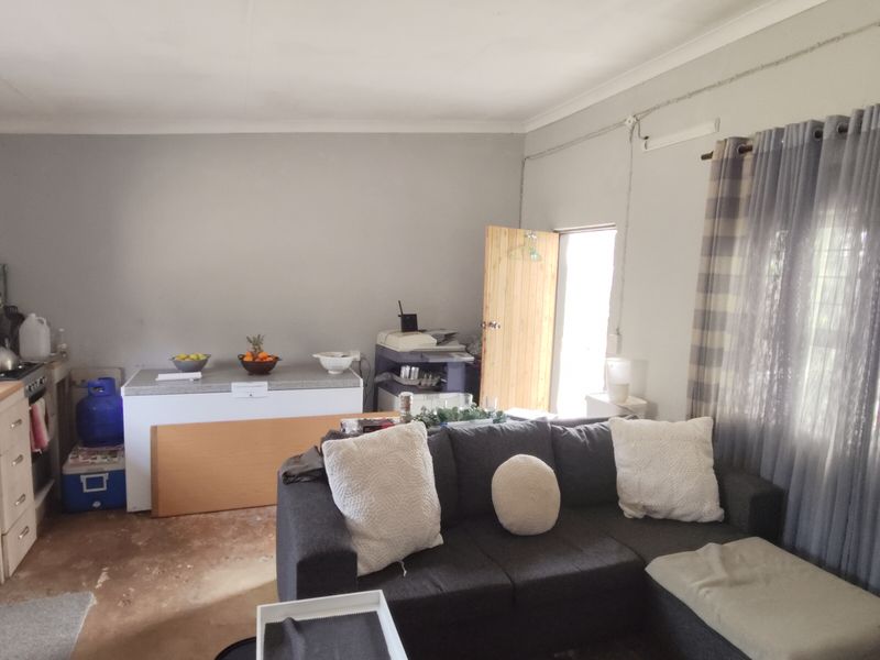 The canvas is yours - Photo 4